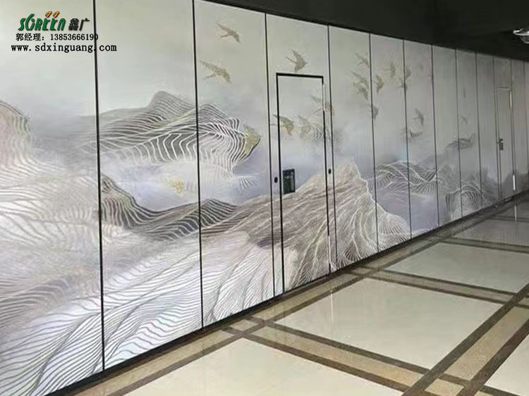 濰坊活動(dòng)隔斷廠家酒店活動(dòng)隔斷墻，展廳折疊推拉門，移動(dòng)屏風(fēng)高隔